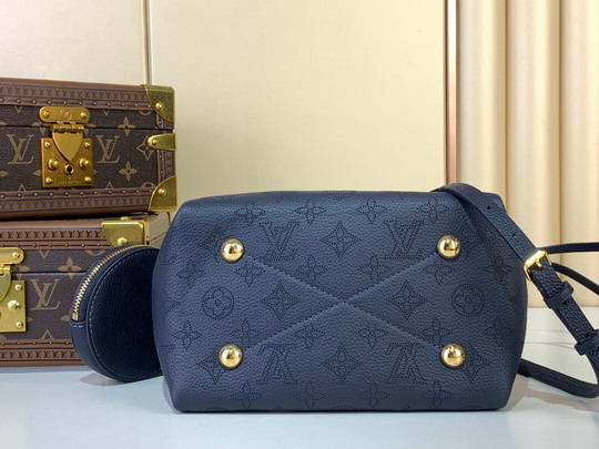 L X V Shoulder bag 22x14x19cm(Multiple colors) detail 15