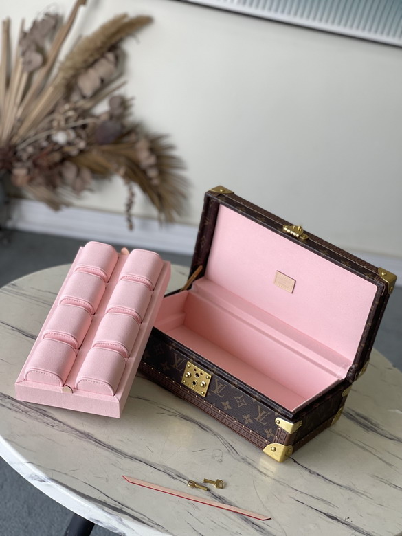 L X V Watch Storage Box Size:20.5x13.5x35cm detail 13