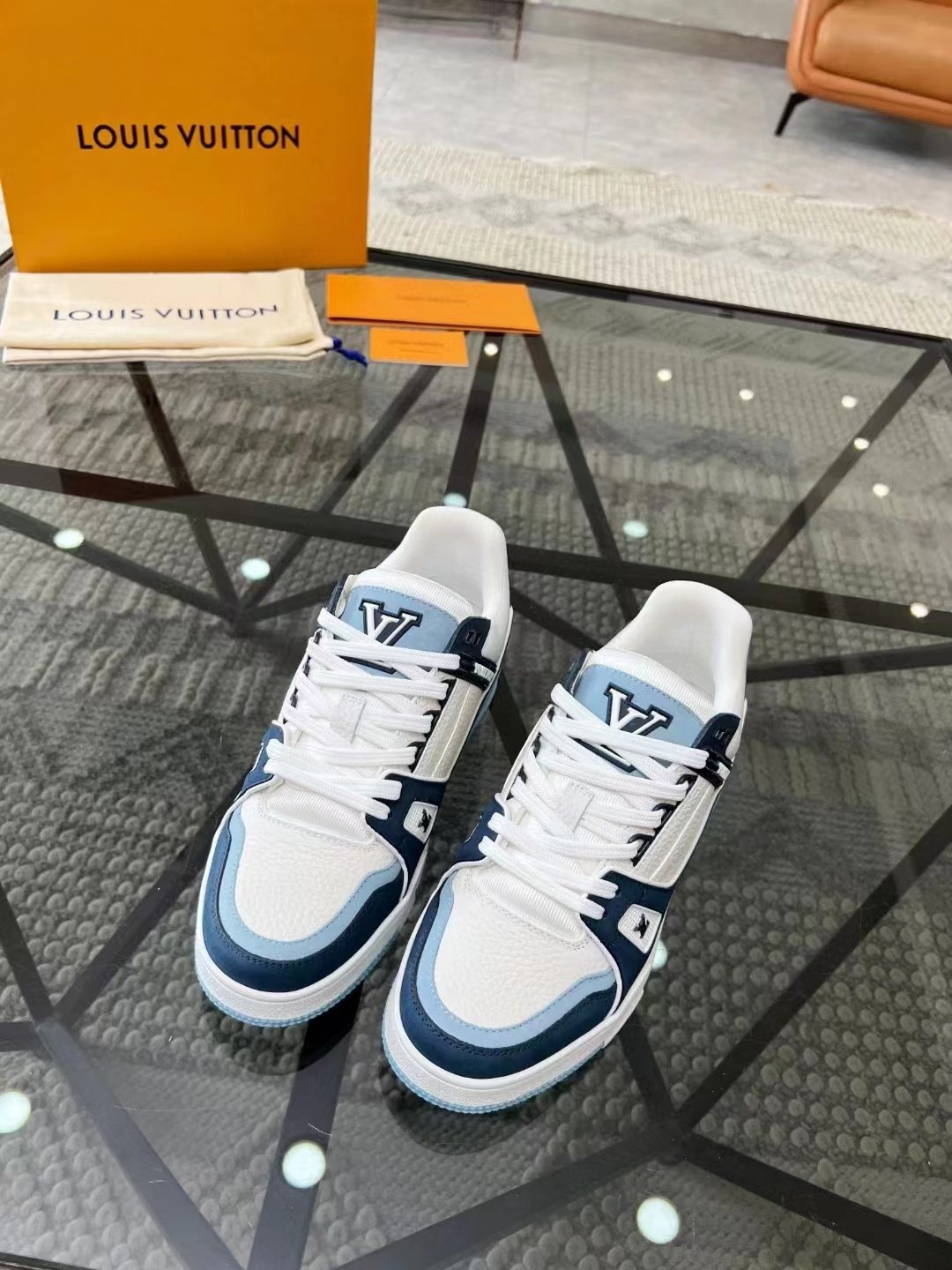 L X V TRAINER Sneakers detail 8
