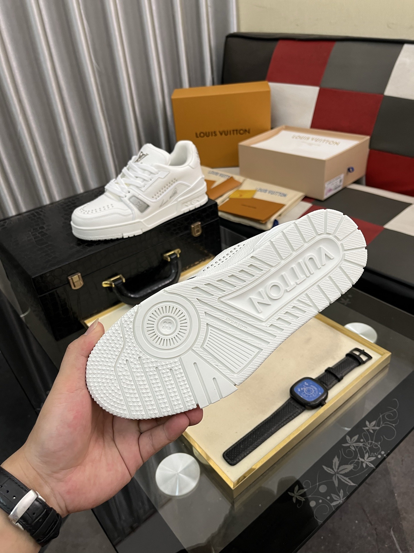 L X V TRAINER Sneakers detail 8