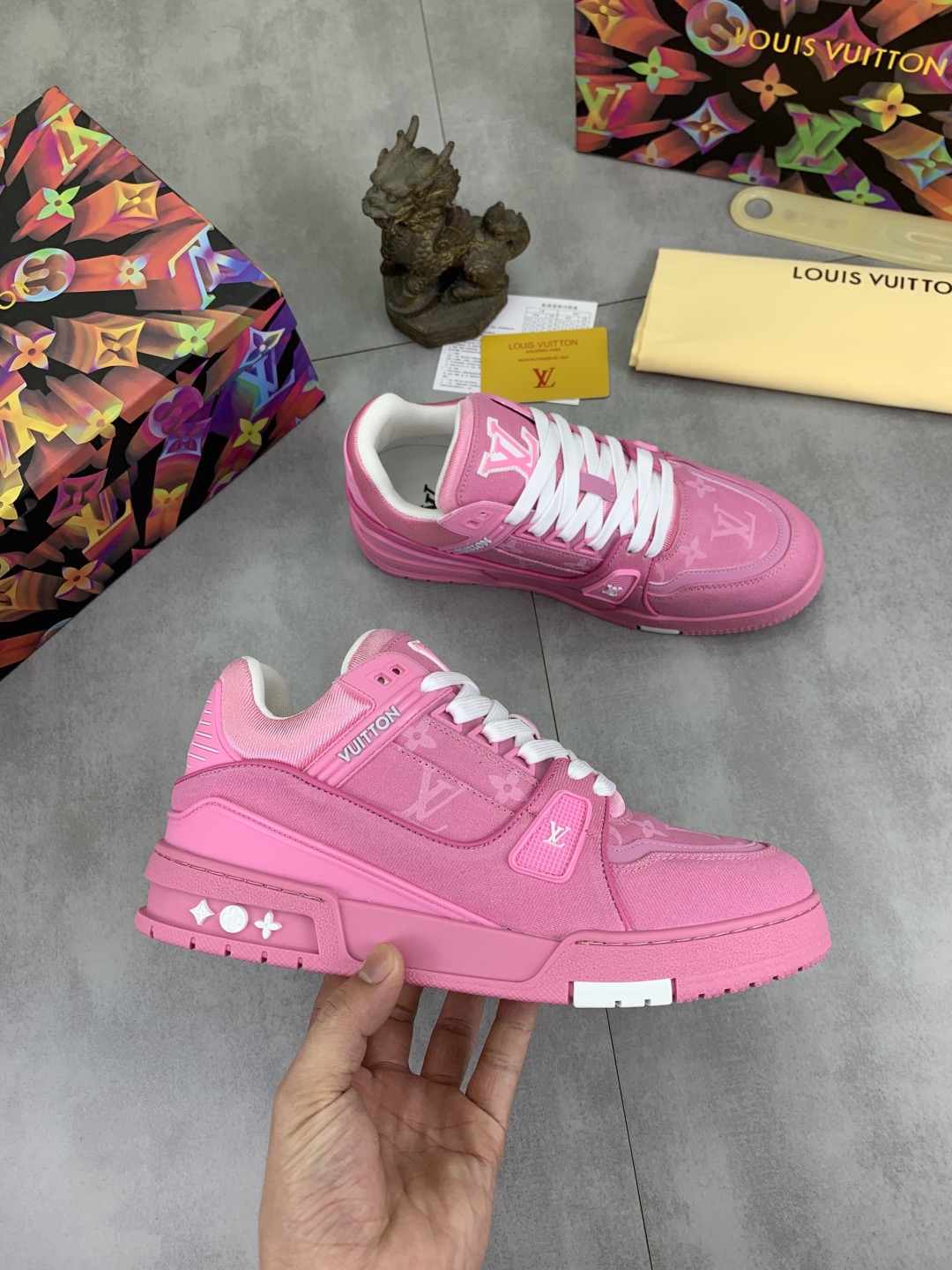 L X V TRAINER Sneakers