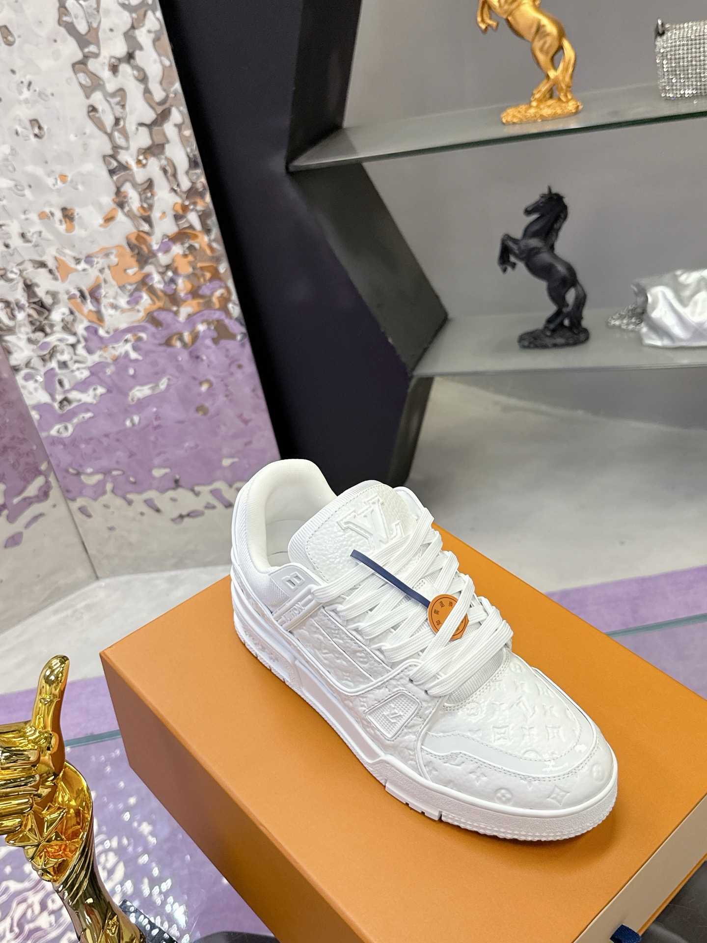 L X V TRAINER Sneakers detail 8