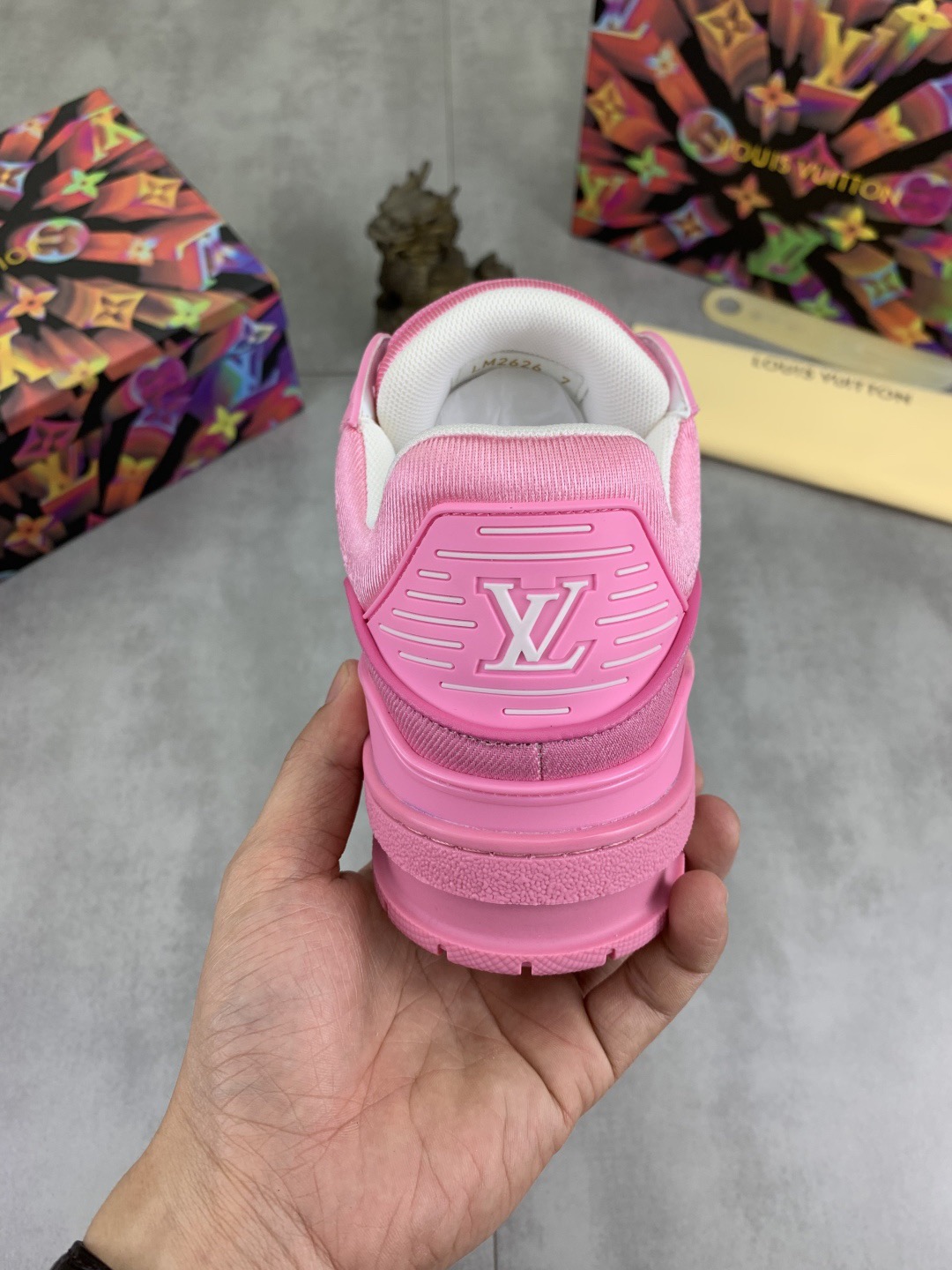 L X V TRAINER Sneakers detail 8