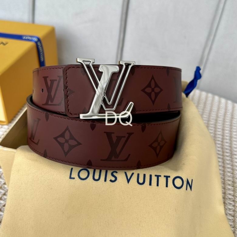 L X V Belt detail 3