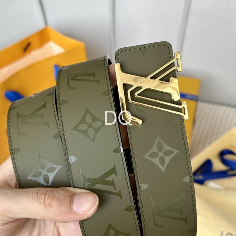 L X V Belt detail 2