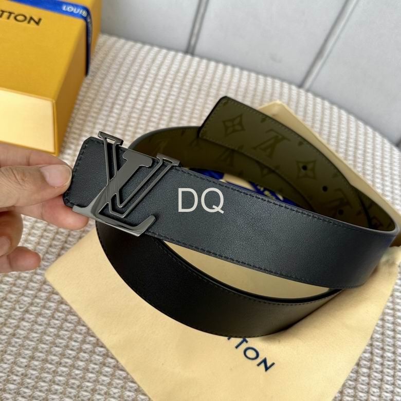 L X V Belt detail 2