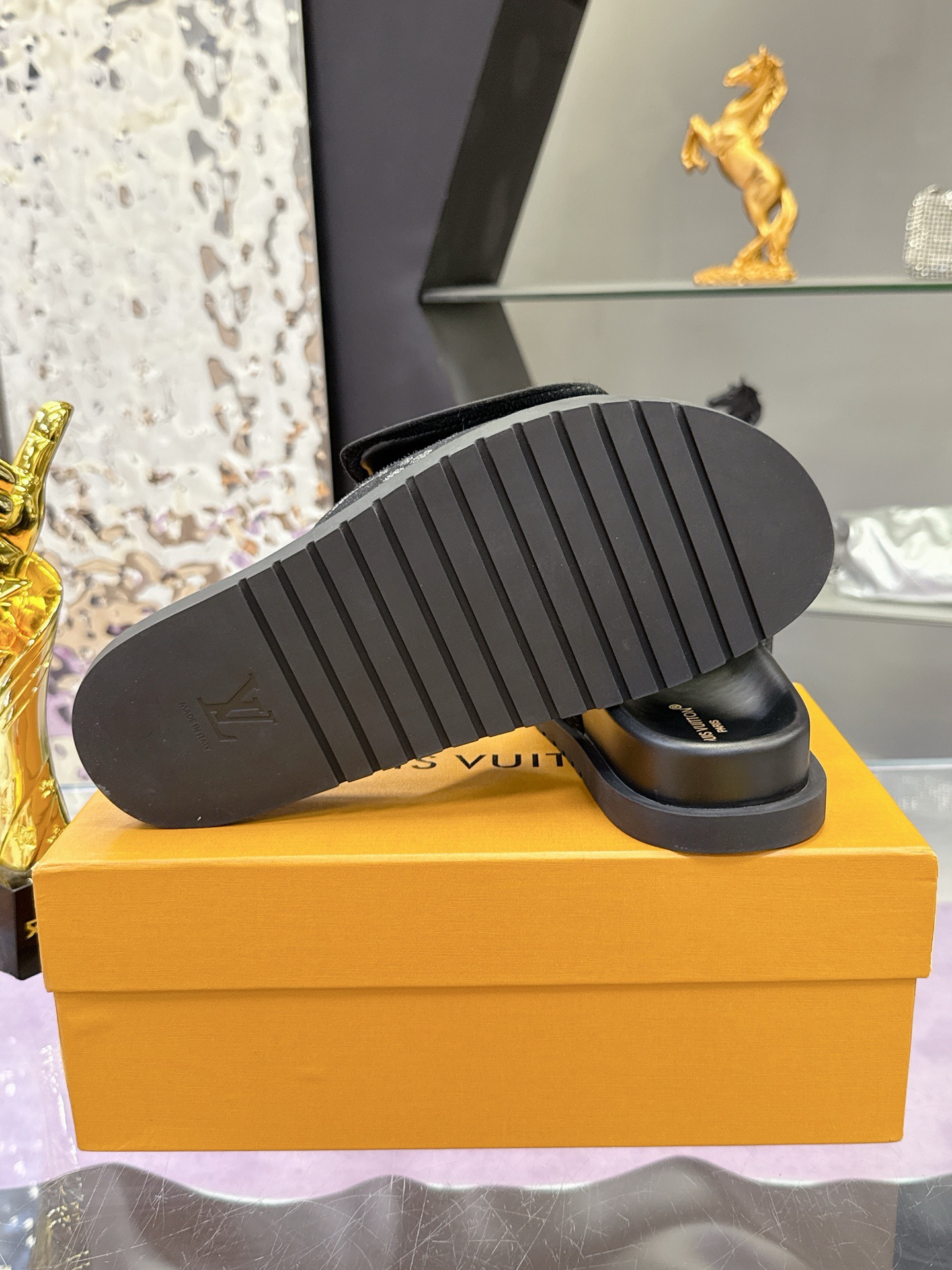 L X V SLIPPERS detail 9