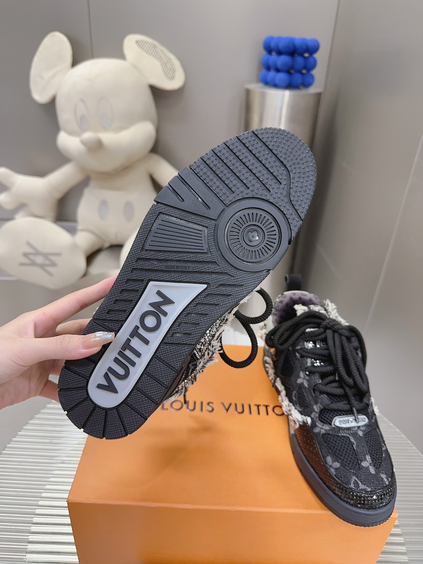 L X V RUNNER TATIC sneakers detail 8