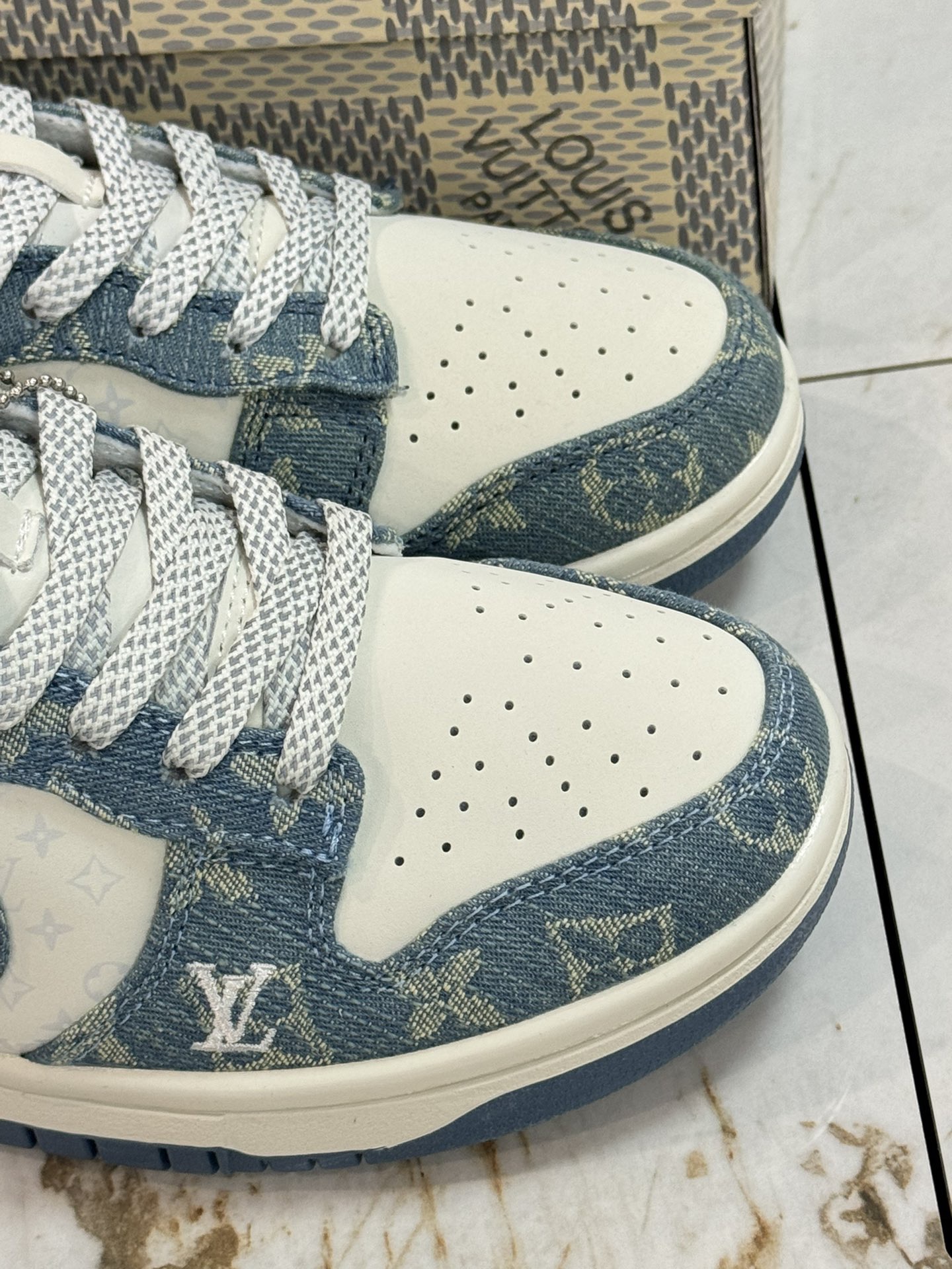 L X V X NK DUNK Sneaker detail 9