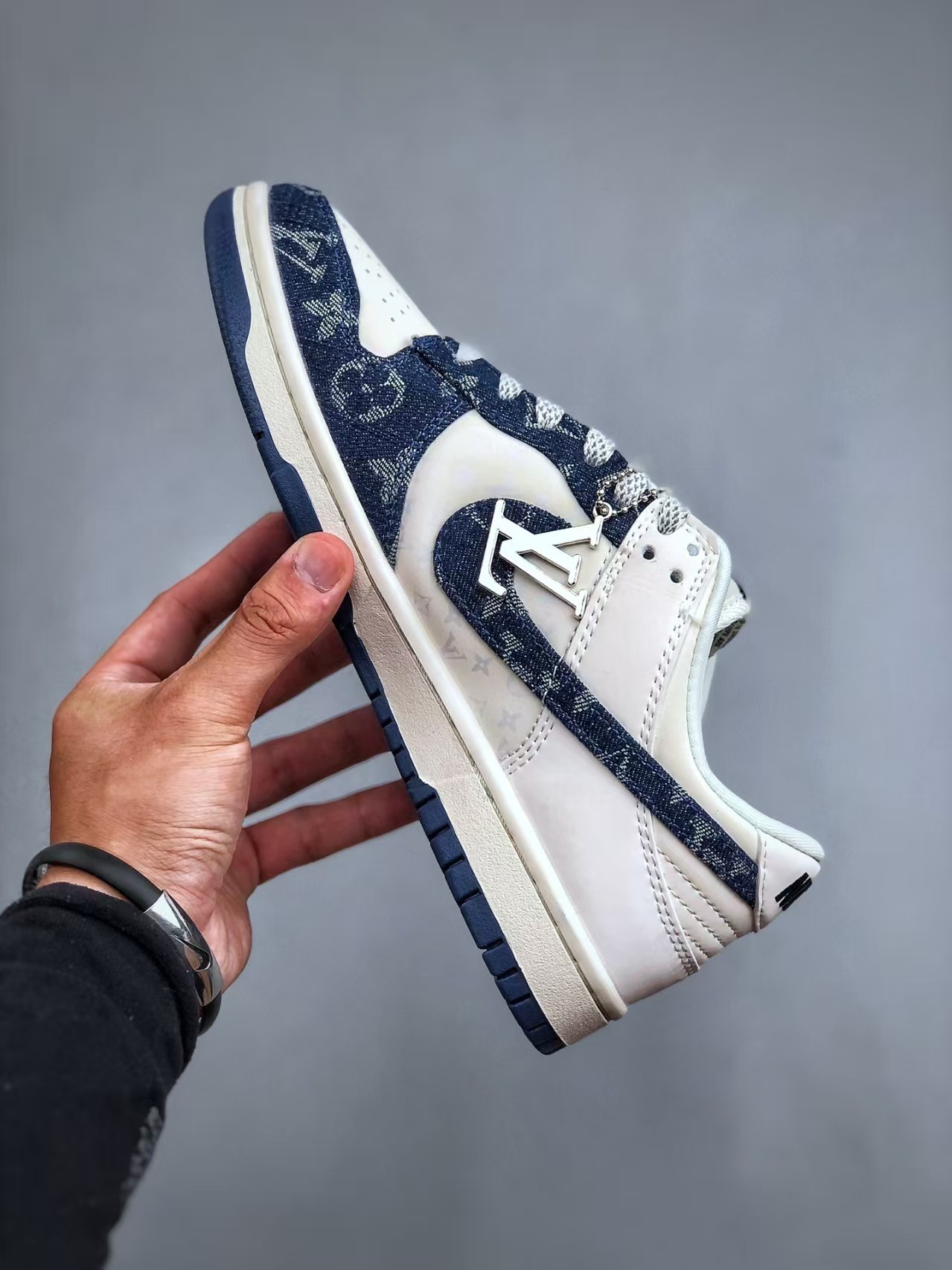 NK Air x LXV Sneakers detail 2