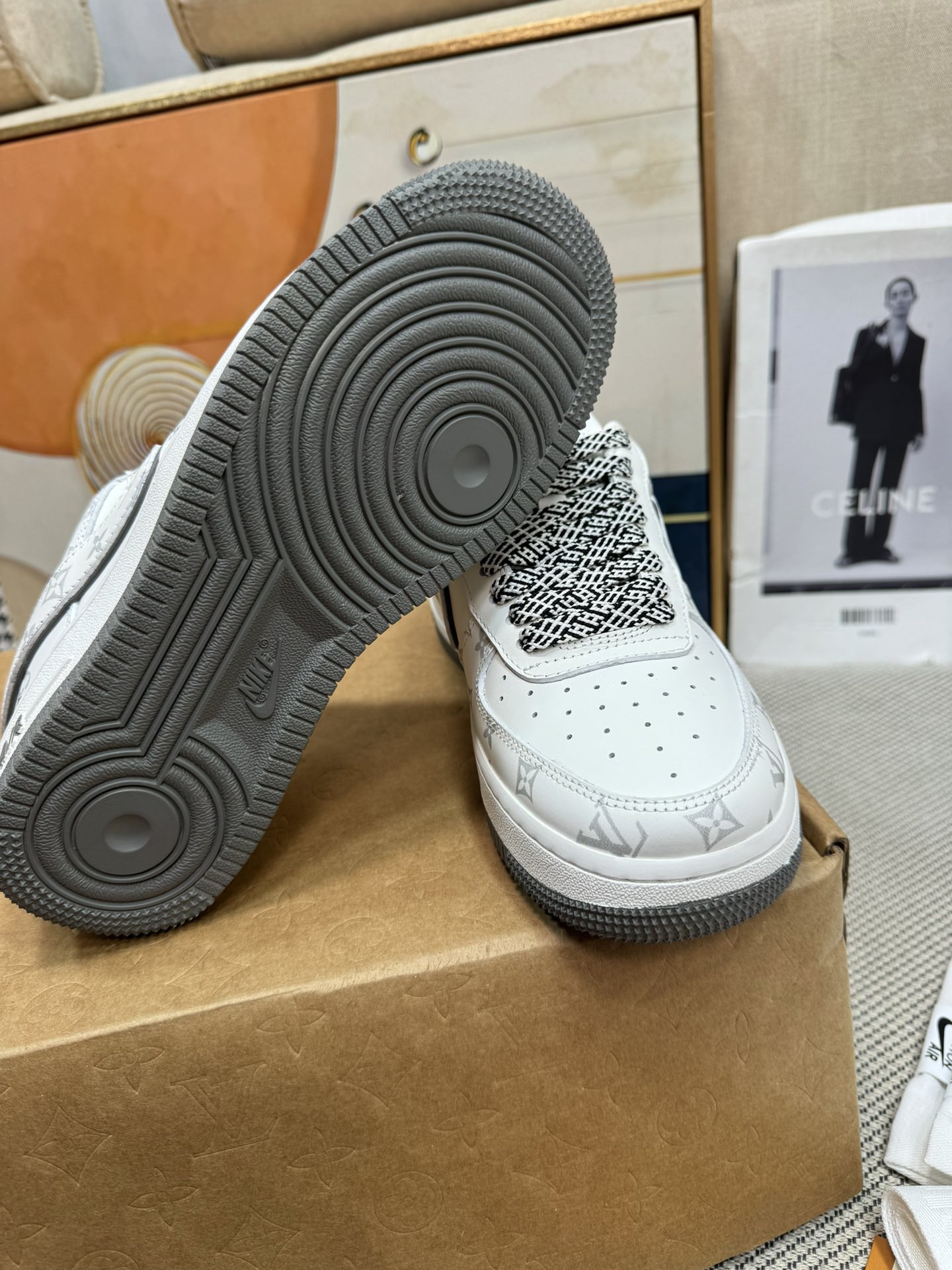 L X V X NK AIR FORCE 1 Sneaker detail 8
