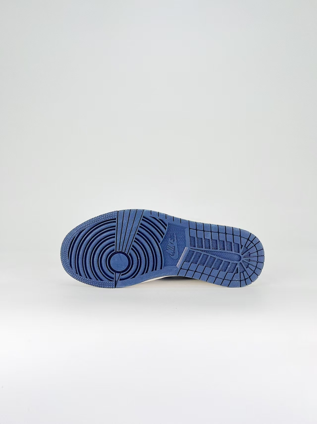 NK Air x LXV Sneakers detail 5