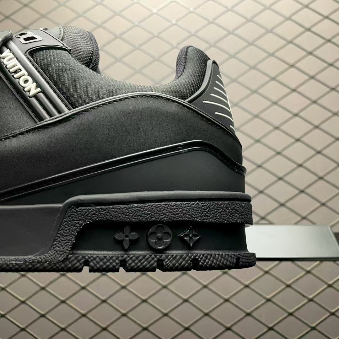 L X V RUNNER sneakers detail 6