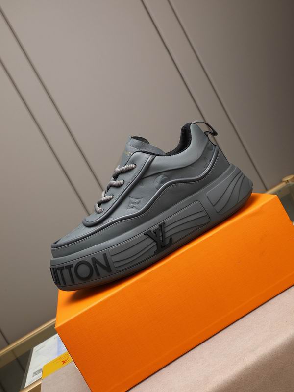 L X V SNEAKERS