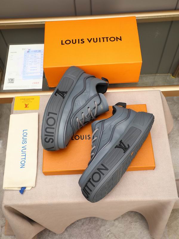 L X V SNEAKERS detail 2