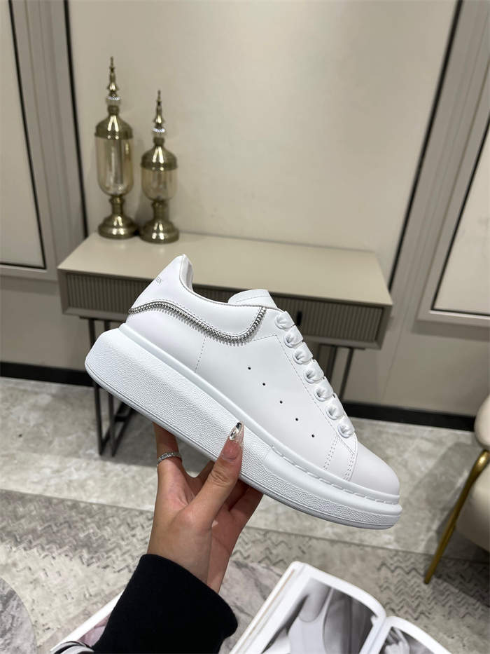 Alexander MQ Oversized detail 5
