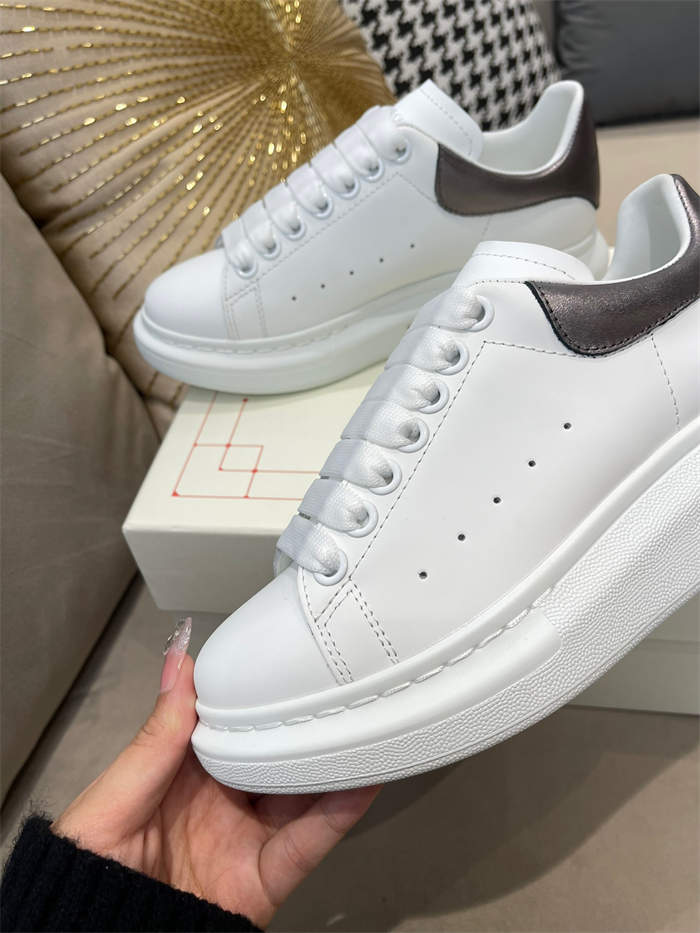 Alexander MQ Oversized detail 7