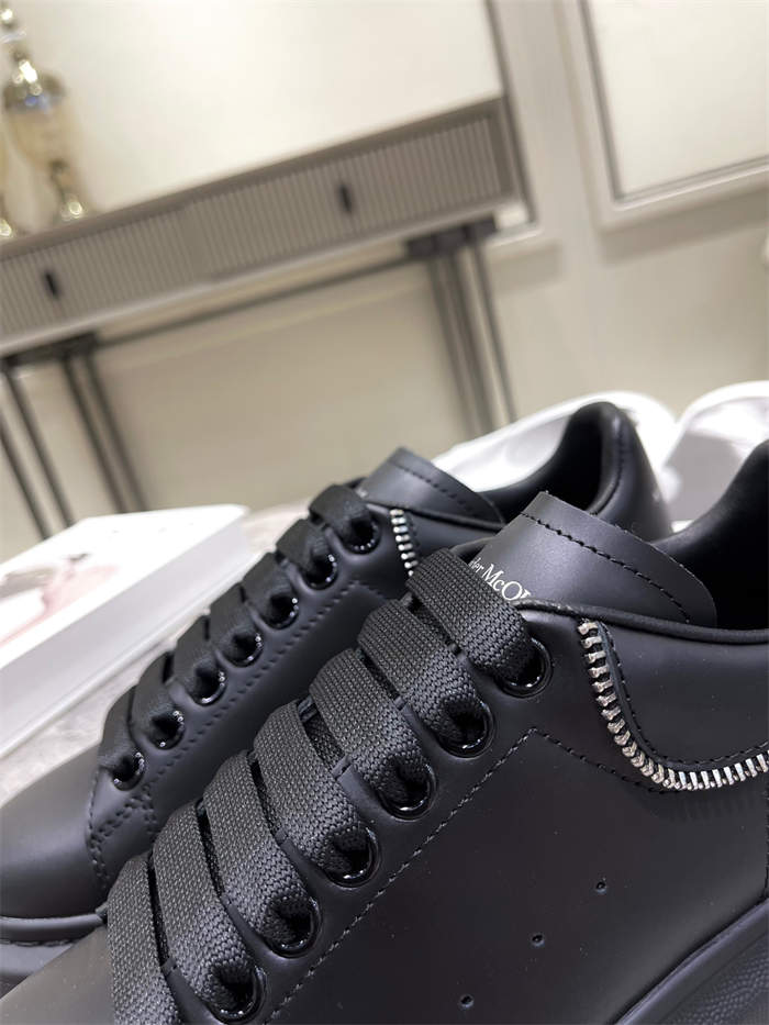 Alexander MQ Oversized detail 7