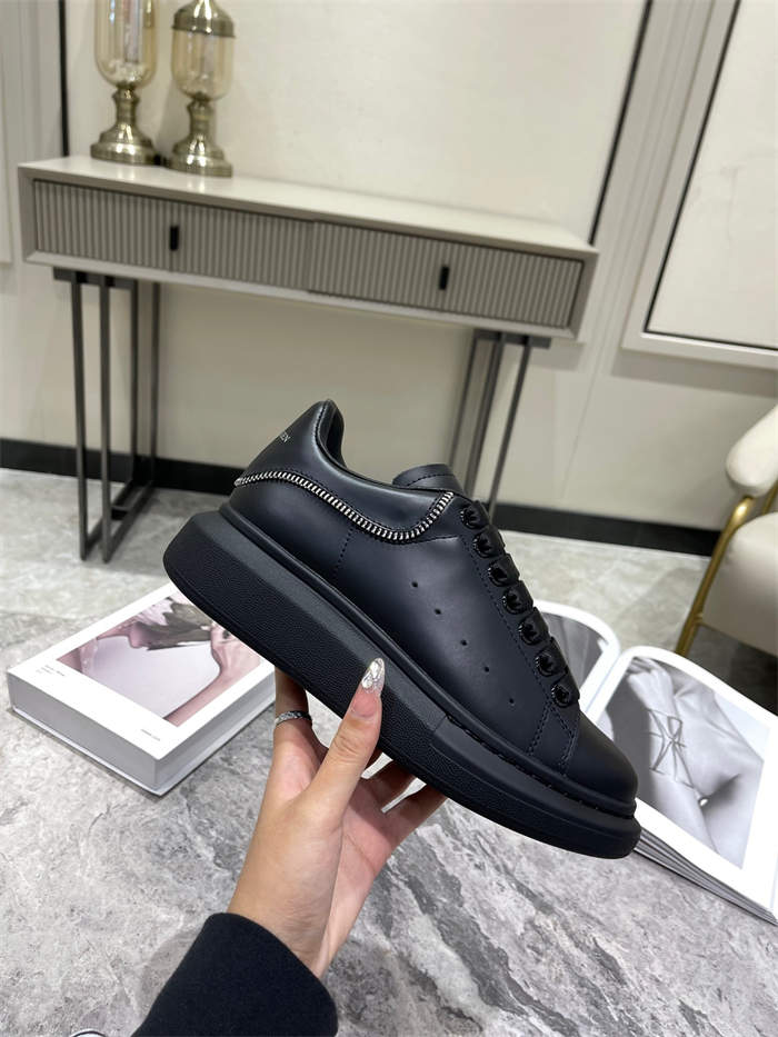 Alexander MQ Oversized detail 4