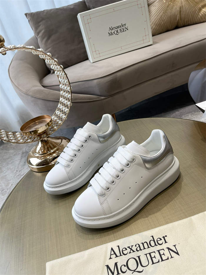 Alexander MQ Oversized detail 4