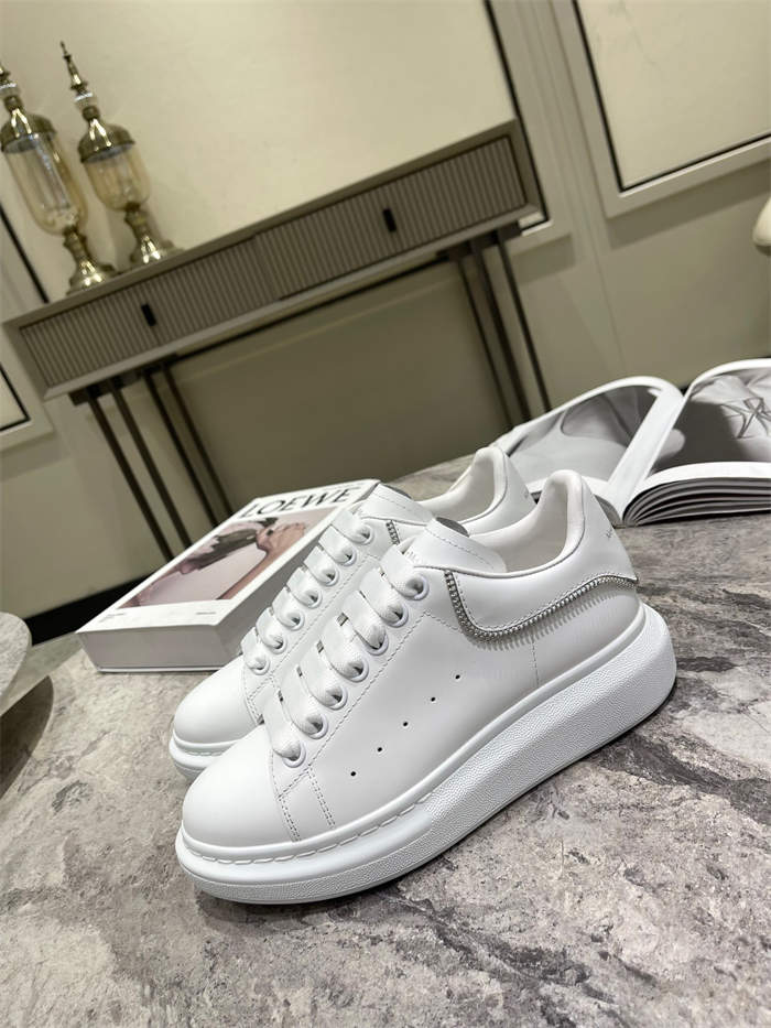 Alexander MQ Oversized detail 4