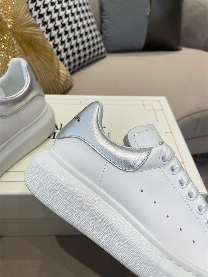 Alexander MQ Oversized detail 6