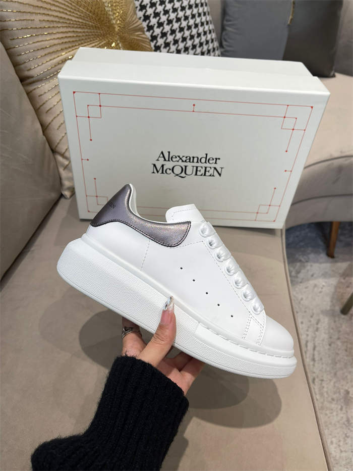 Alexander MQ Oversized detail 6