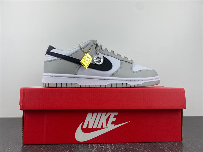 NK Dunk Low SE "Lottery Pack Grey Fog" DR9654-001 detail 4