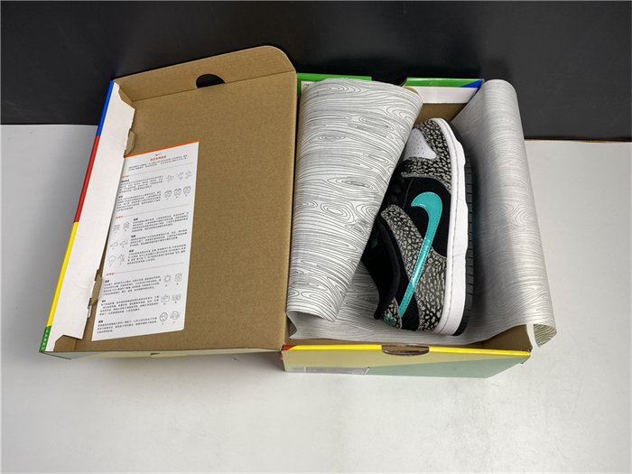 NK SB Dunk Low atmos Elephant BQ6817-009 detail 7