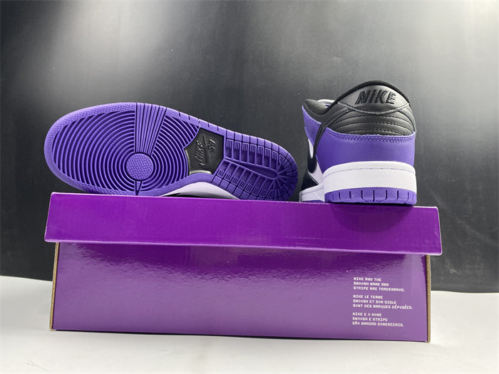 NK SB Dunk Low Court Purple BQ6817-500 detail 6