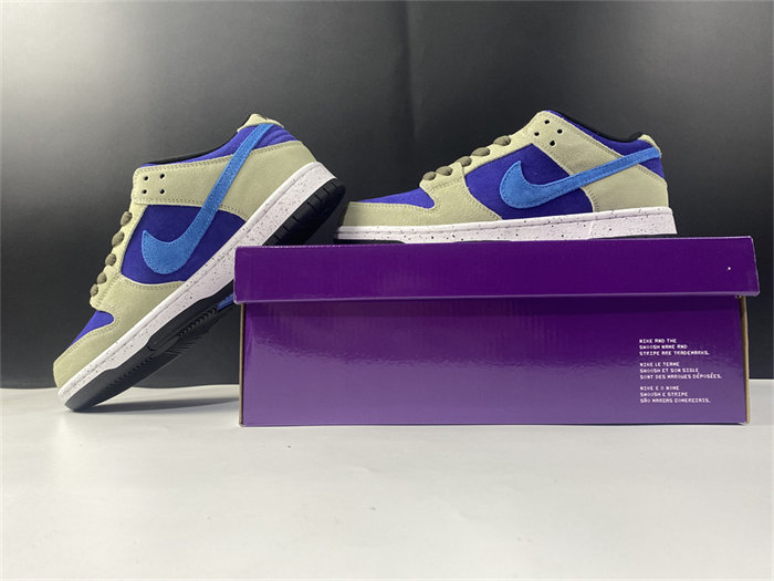 NK SB Dunk Low ACG Celadon BQ6817-301 detail 2