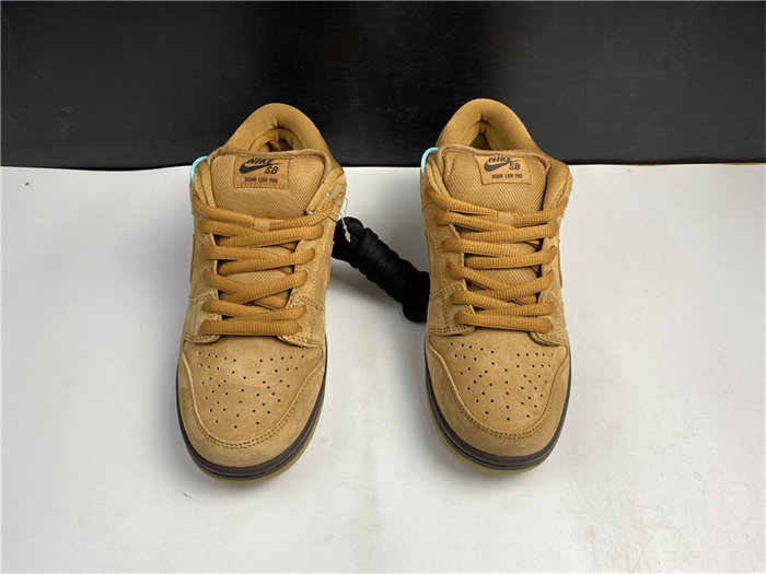 NK SB Dunk Low Wheat BQ6817-204 detail 4