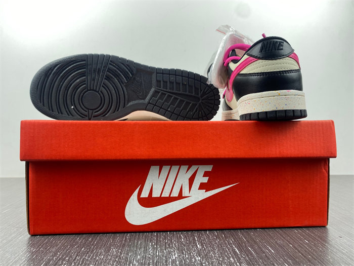 NK Dunk Low Multi FD4623-131 detail 3