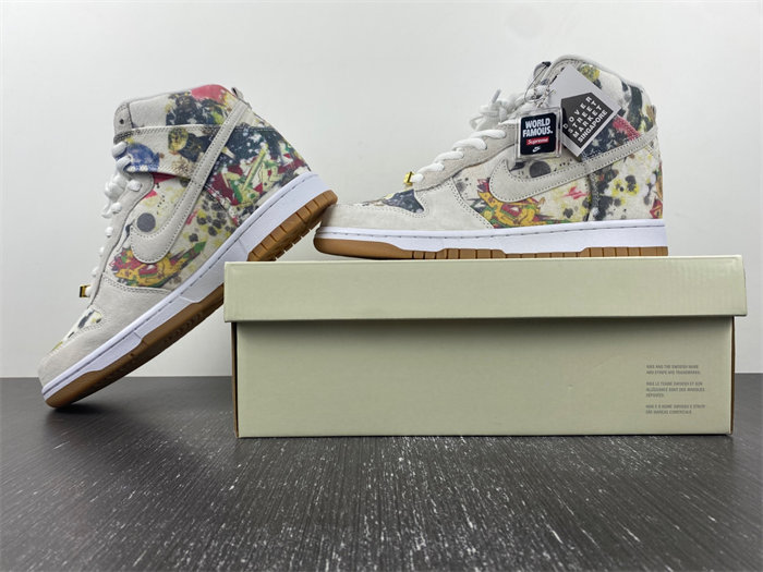 NK SB Dunk High Supreme Rammellzee FD8779-100 detail 2