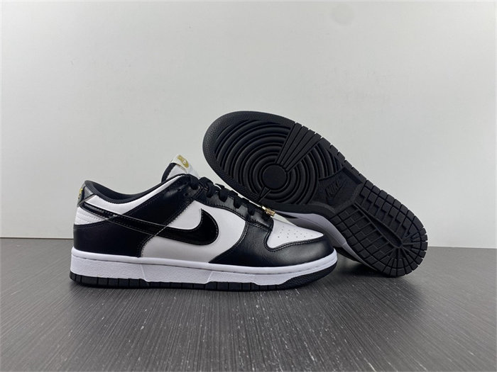 NK Dunk Low World Champs Black White DR9511-100 detail 3