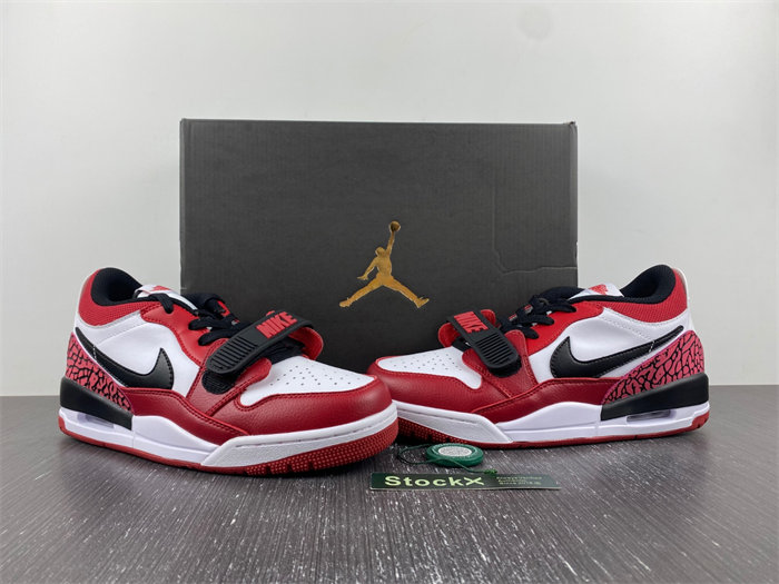 JRD Legacy 312 Low Chicago Red. CD7069-116.