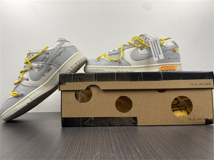 NK Dunk Low OW Lot 29 DM1602-103 detail 2