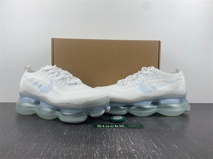NK Air Max Scorpion FK White Football GreyDJ4702-100