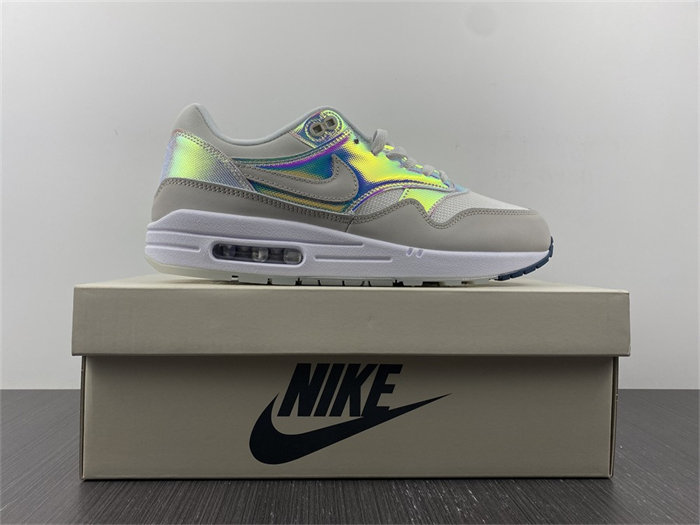 NK Air Max 1 AMD La Ville Lumière DQ9326-100 detail 7