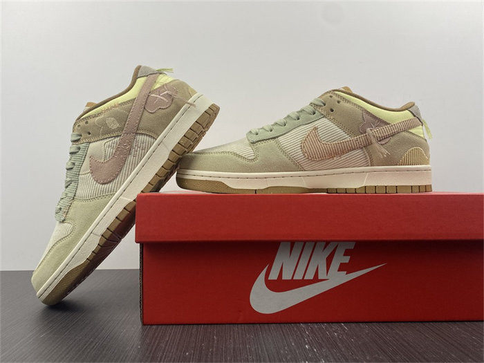 NK Dunk Low On the Bright Side DQ5076-121 detail 2
