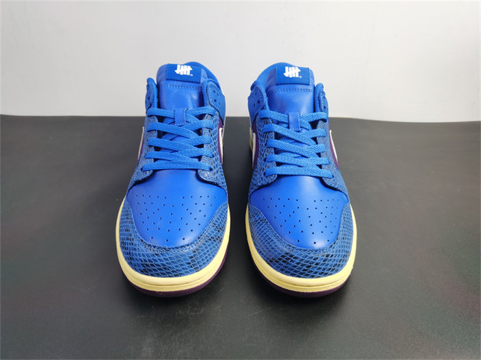 NK Dunk Low Undefeated 5 On It Dunk vs. AF1 DH6508-400 detail 4