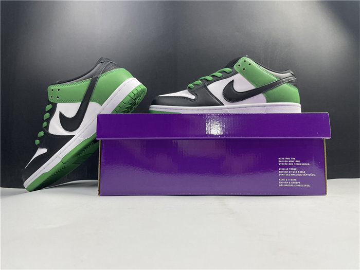 NK SB Dunk Low Classic Green BQ6817-302 detail 2