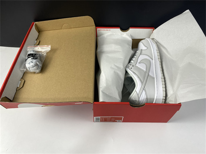 NK Dunk Low Photon Dust DD1503-103 detail 7