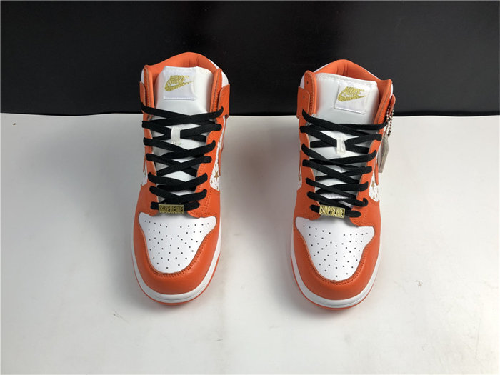 NK SB Dunk High Supreme Orange 307385-181 detail 4