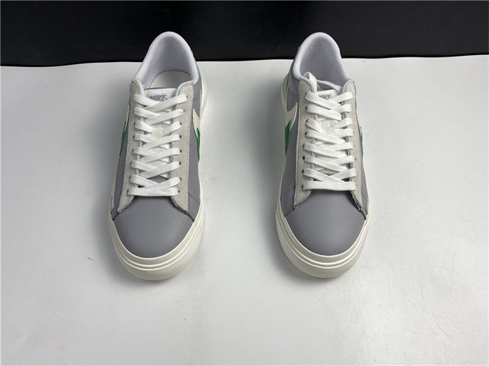 NK Blazer Low Sacai BV0076-403 detail 4