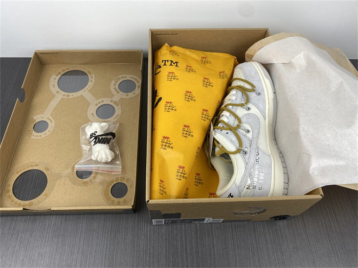 NK Dunk Low OW Lot 37 DJ0950-105 detail 7