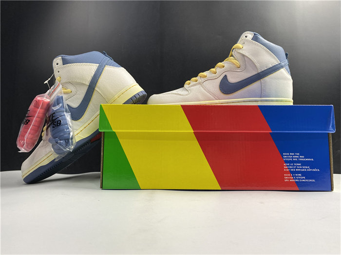 NK SB Dunk High Atlas Lost at Sea CZ3334-100 detail 2