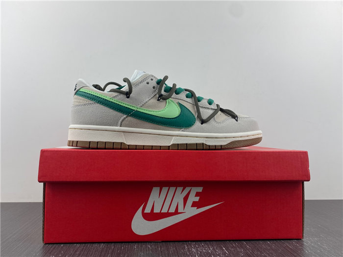 NK Dunk Low SE 85 DO9457-100J detail 5