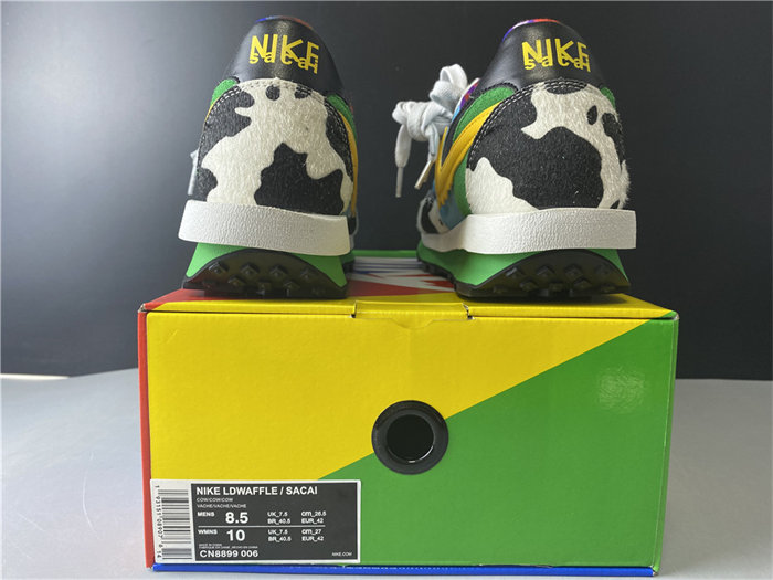 NK LD Waffle sacai CN8899-006 detail 5