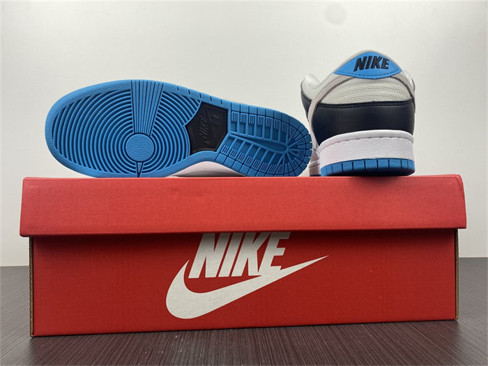 NK SB Dunk Low Laser Blue BQ6817-101 detail 6